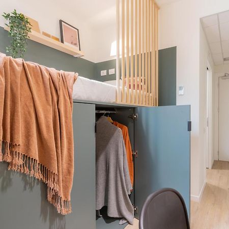 Well-Located Campus Rooms Near City Park Milano Exteriör bild