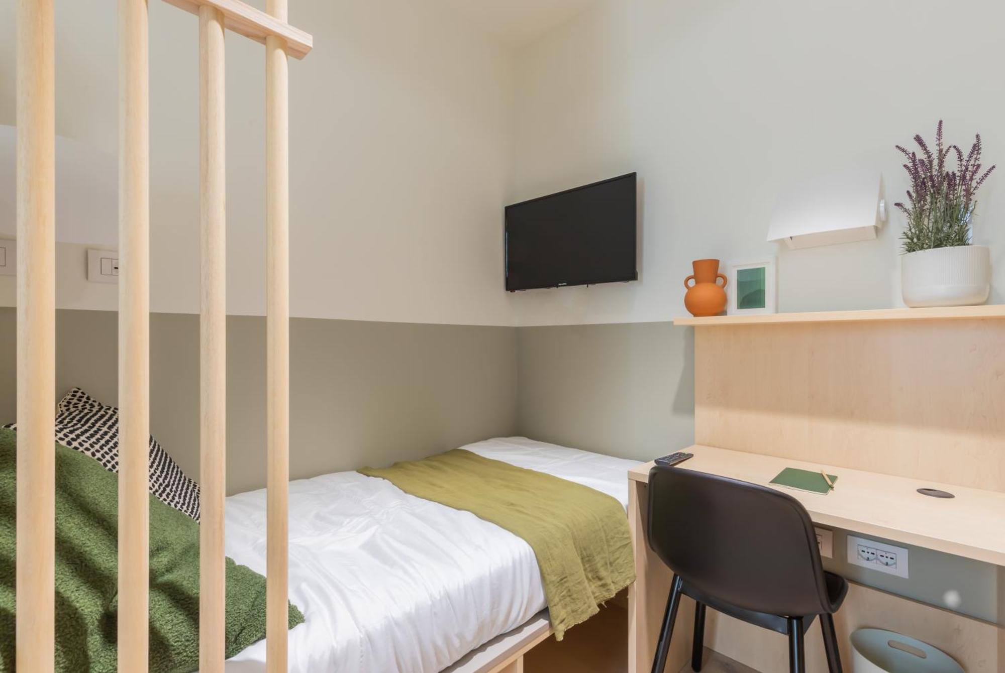 Well-Located Campus Rooms Near City Park Milano Exteriör bild