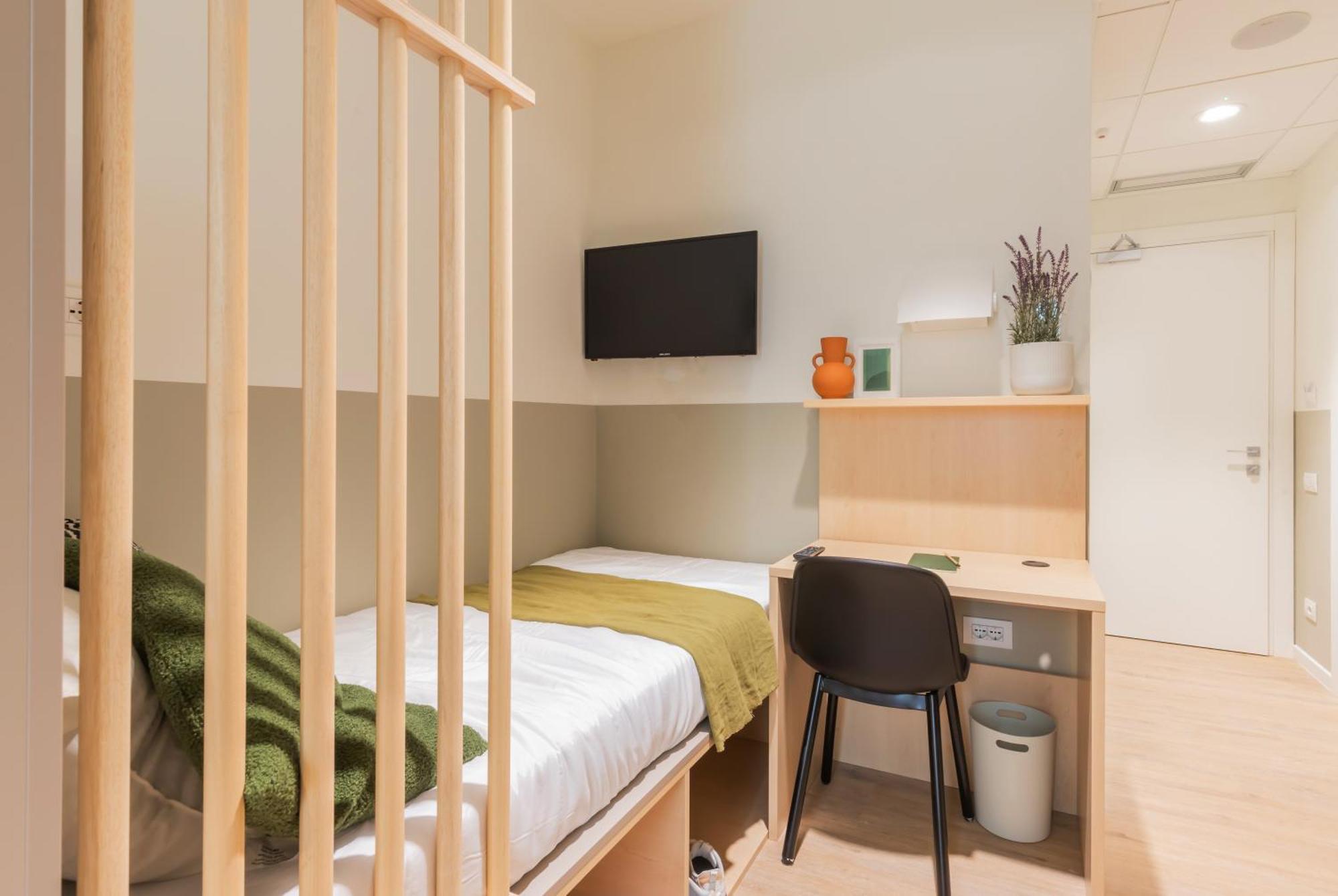 Well-Located Campus Rooms Near City Park Milano Exteriör bild