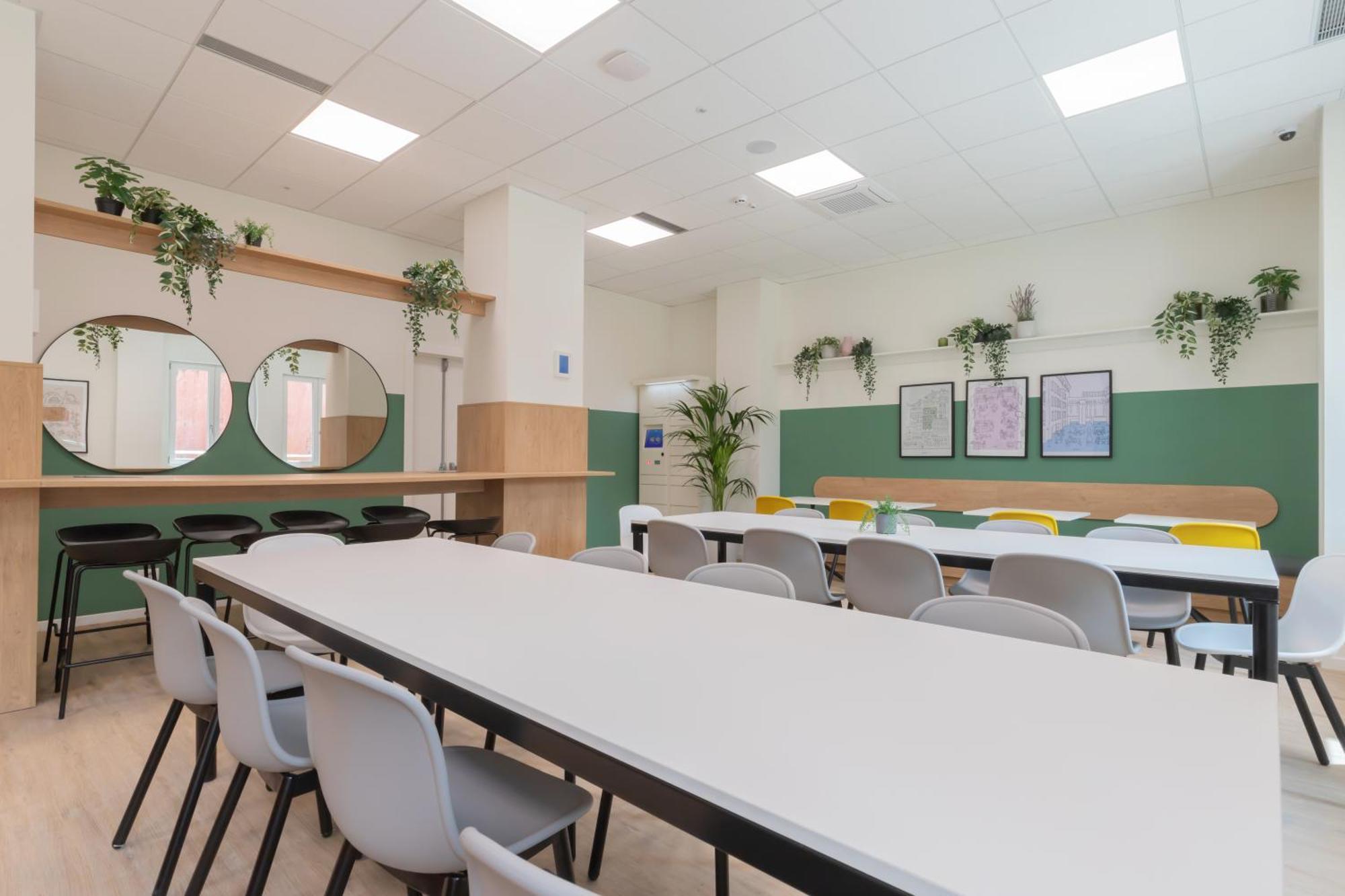 Well-Located Campus Rooms Near City Park Milano Exteriör bild