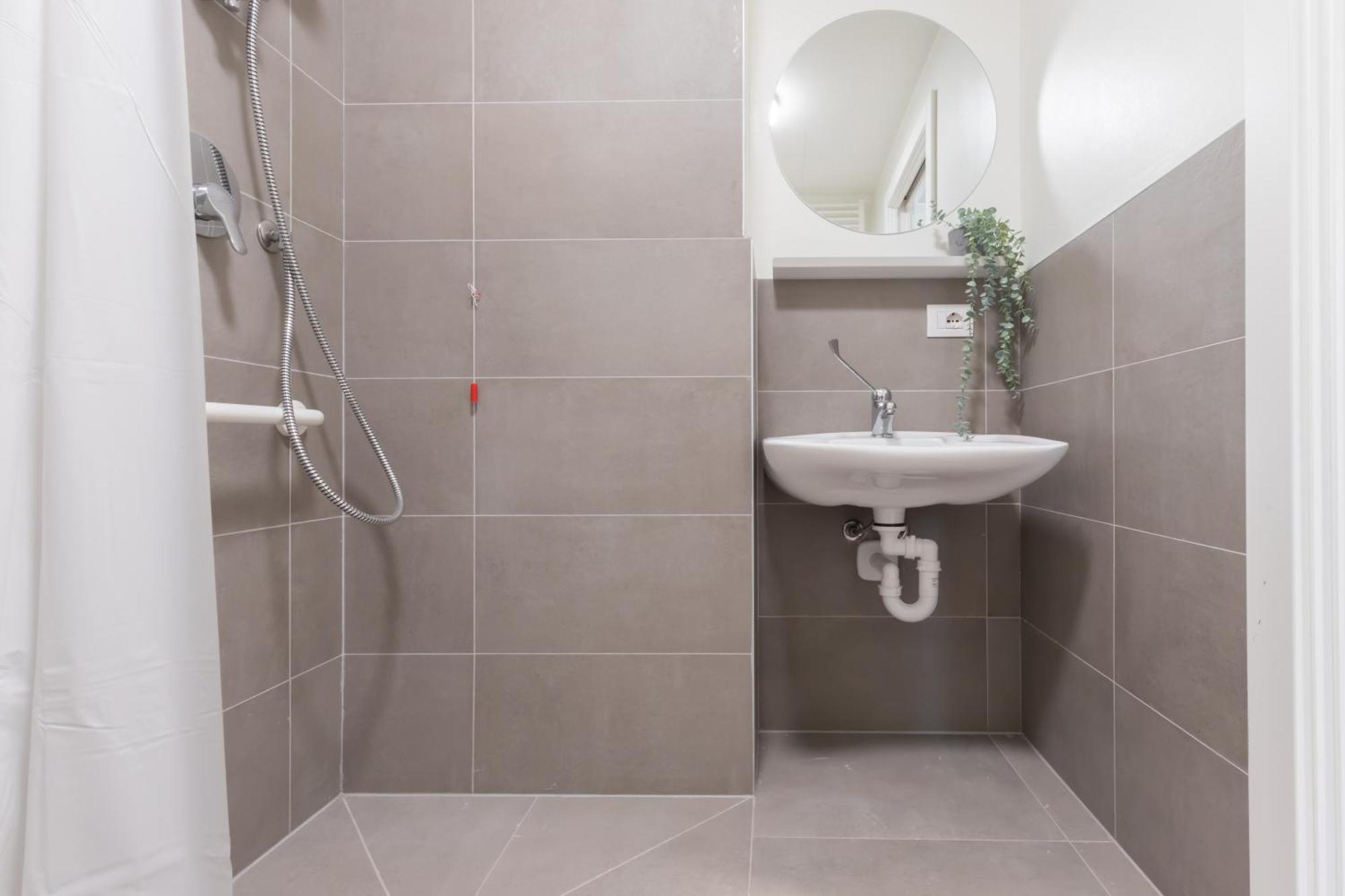 Well-Located Campus Rooms Near City Park Milano Exteriör bild