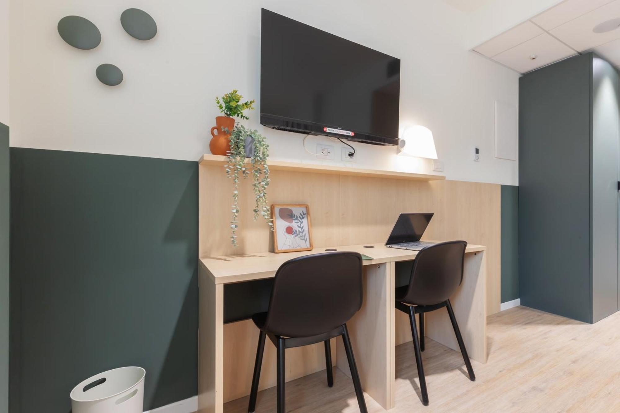 Well-Located Campus Rooms Near City Park Milano Exteriör bild