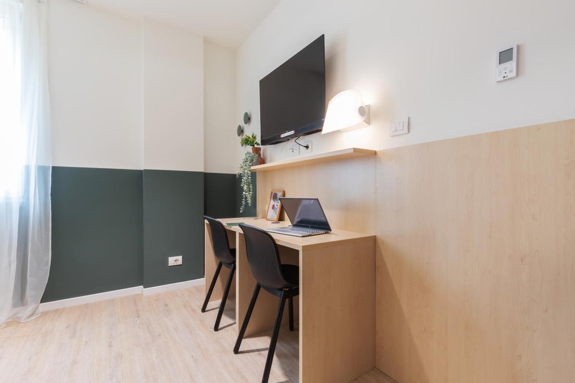 Well-Located Campus Rooms Near City Park Milano Exteriör bild